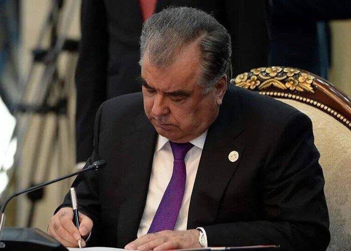 Дар Тоҷикистон “Донишкадаи фанновариҳо (технологияҳо)-и рақамӣ ва ҳуши маснуӣ (зеҳни сунъӣ)”, “Донишкадаи иқтисоди ҷаҳон ва дипломатия” ва "Академияи сайёҳӣ” бунёд мешавад