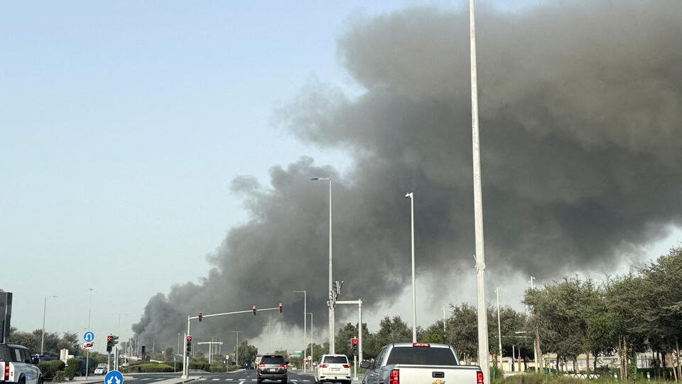 Ин мард дар Натиҷаи суқути пораҳои мушак дар Абу-Даби кушта шуд