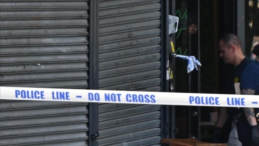 Дар натиҷаи ҳамлаи мусаллаҳона дар Вашингтон як корманди полис захмӣ шуд