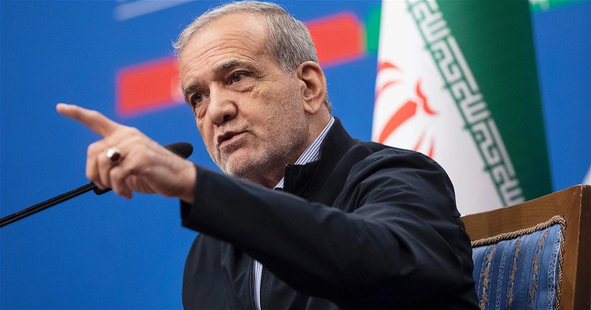 Пезешкиан: Эрон ба пойгоҳҳои низомии ИМА дар Ховари Миена зарба мезанад