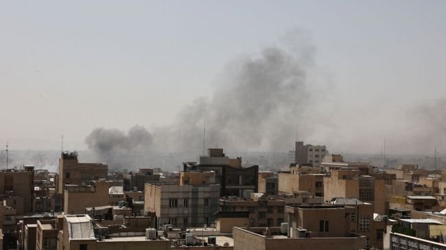 Исроил бомбаборони Эронро идома дод