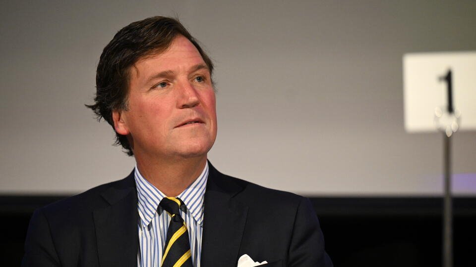 Такер Карлсон: ИМА дар муноқиша бо Эрон мағлуб шуд