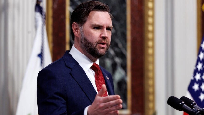 Вэнс рад КАРДАНИ ИМА аз интиқоли силоҳ ба Украинаро тасдиқ кард