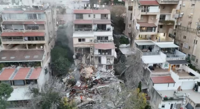 Эрон ва Исроил аз талафоту харобиҳо хабар доданд