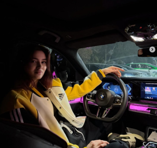 Дар асоси муроҷиатҳо ва наворҳои ирсолнамудаи шаҳрвандон, аз ҷониби кормандони бозрасии милитсияи пойтахт ҳамарӯза шумораи зиёди қоидавайронкуниҳои ҳаракат дар роҳ ба қайд гирифта мешаванд.