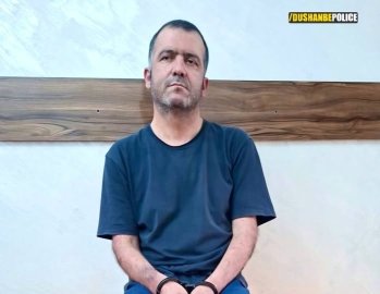 Раҷабов Дилшод, сокини 43-солаи шаҳри Душанбе, аз ҷониби кормандони ШВКД дар ноҳияи Исмоили Сомонӣ ҳамчун гумонбар дар содир намудани як қатор ҷиноятҳои қаллобӣ дастгир карда шуд.
