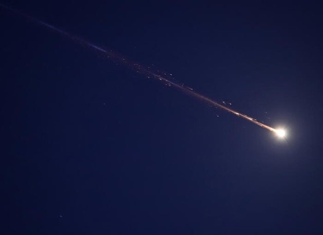 Эрон ВА ИМА дар пасманзари маросими видоъ Бо Алӣ Хоманаӣ табодули зарбаҳо карданд